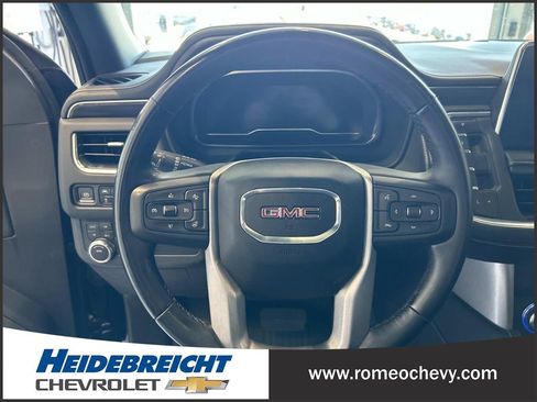 Used 2023 GMC Yukon SLT w/ SLT Premium Package AWD/4WD image 19