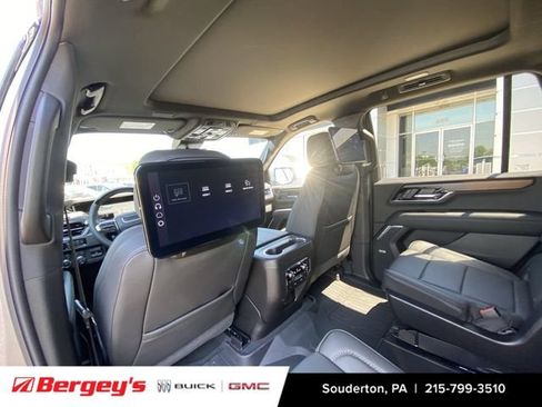 New 2026 GMC Yukon Denali w/ Denali Reserve Package AWD/4WD image 45