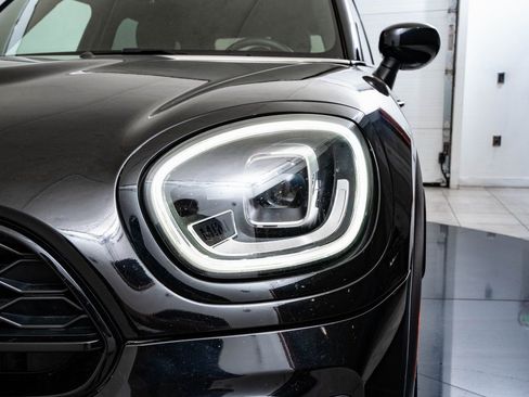 Used 2022 MINI Cooper Countryman S w/ Premium Package image 15