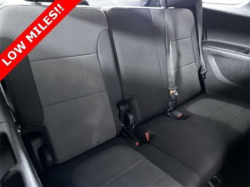 Used 2023 Chevrolet Traverse LT image 28