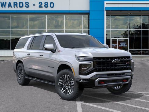 New 2026 Chevrolet Suburban Z71 w/ Comfort Package AWD/4WD image 7