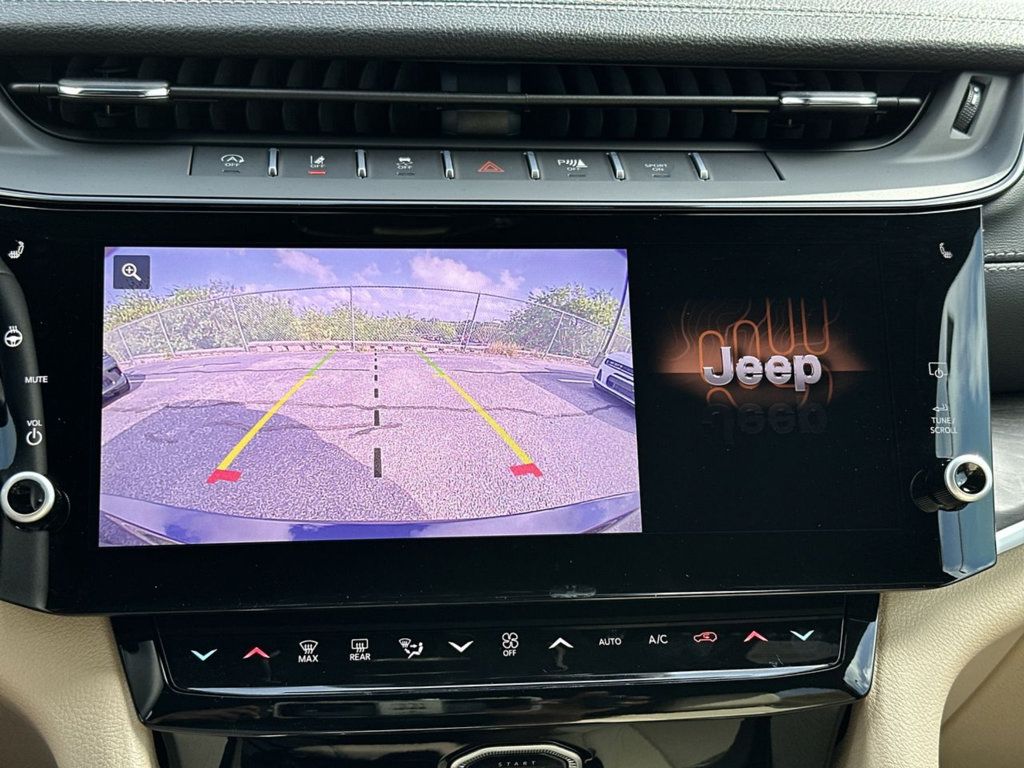 Used 2026 Jeep Grand Cherokee L Limited w/ Limited Altitude Package RWD image 40