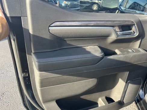 Used 2024 Chevrolet Silverado 1500 LTZ w/ LTZ Convenience Package II image 21