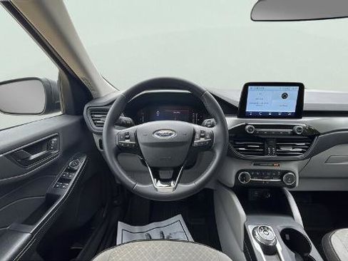 Certified 2023 Ford Escape Active FWD image 11