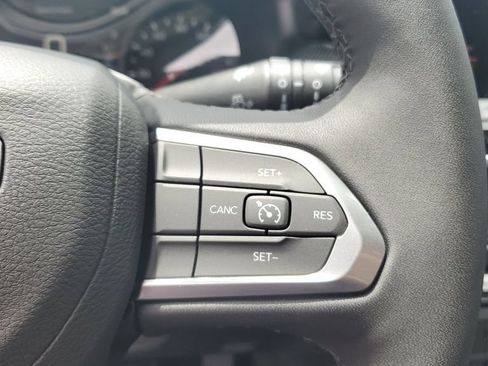Used 2026 Jeep Compass Latitude AWD/4WD image 30