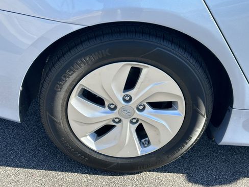 Used 2015 Hyundai Sonata image 19