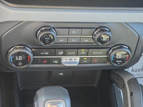 Used 2023 Ford Bronco Big Bend w/ Sasquatch Package image 18