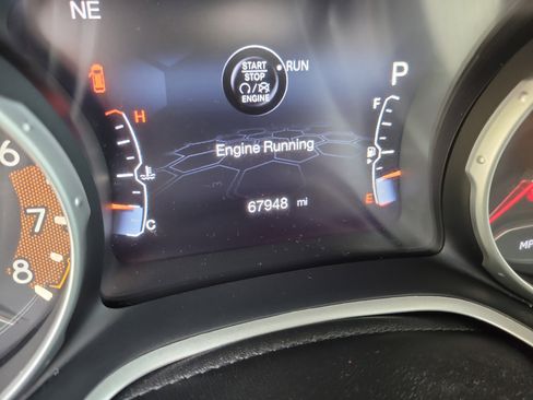 Used 2018 Jeep Compass Latitude w/ Popular Equipment Group FWD image 41