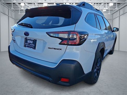 Used 2023 Subaru Outback Onyx Edition image 5