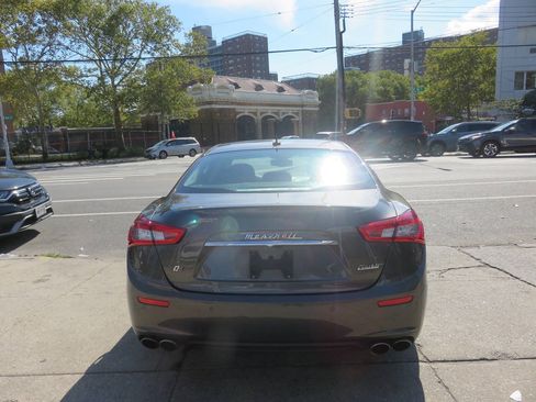 Used 2016 Maserati Ghibli S Q4 AWD/4WD image 8
