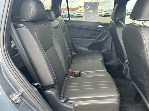 Certified 2023 Volkswagen Tiguan SE R-Line FWD image 25