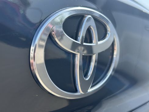 Used 2026 Toyota Camry SE FWD image 7