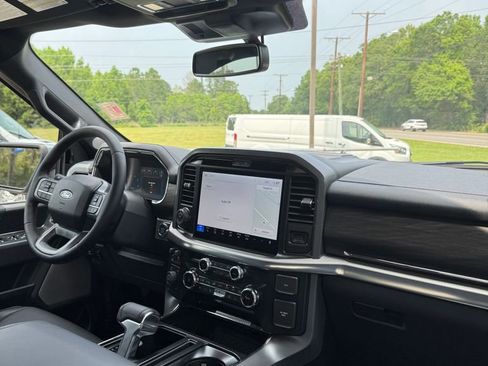 Used 2025 Ford F150 Lariat w/ Equipment Group 501A Mid AWD/4WD image 13