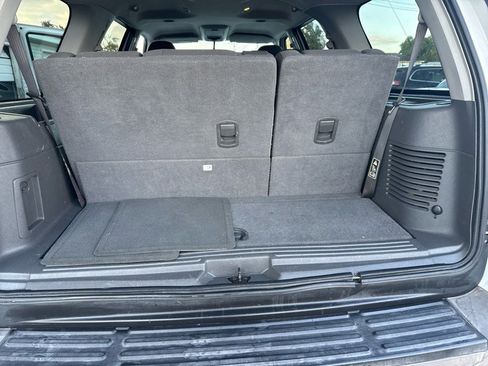 Used 2003 Ford Expedition XLT image 19