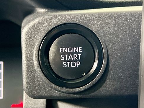 Used 2024 Toyota Tacoma SR5 w/ SR5 Upgrade Package RWD image 23