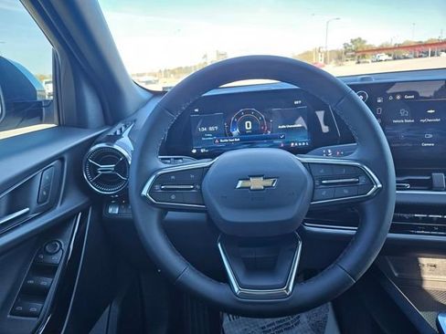 New 2026 Chevrolet Equinox LT FWD image 14