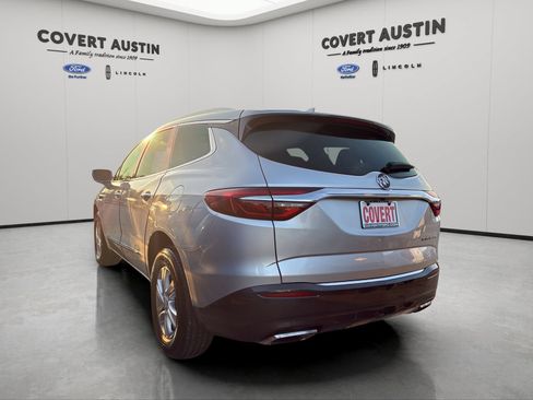 Used 2019 Buick Enclave Essence FWD image 3