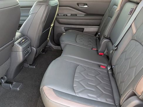 New 2026 Nissan Pathfinder Platinum w/ Cargo Package image 22