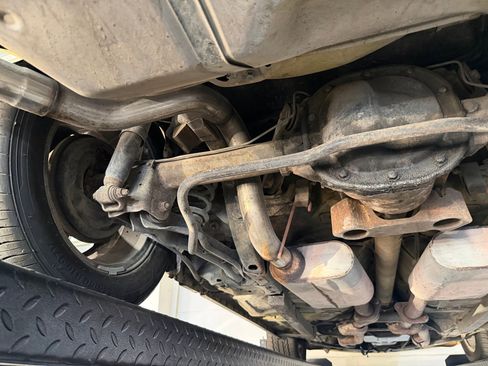 Used 1993 Ford Mustang LX image 94