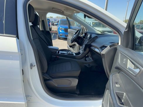 Certified 2022 Ford Edge SE w/ Black Appearance Package image 14