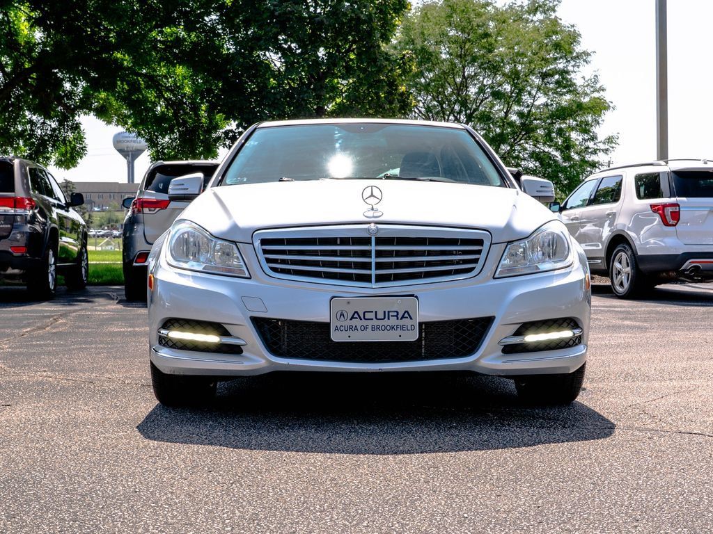 Used 2012 Mercedes-Benz C 300 4MATIC Sedan image 3