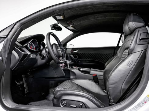 Used 2014 Audi R8 V8 image 18