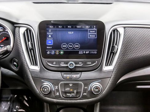 Used 2022 Chevrolet Malibu LS FWD image 19