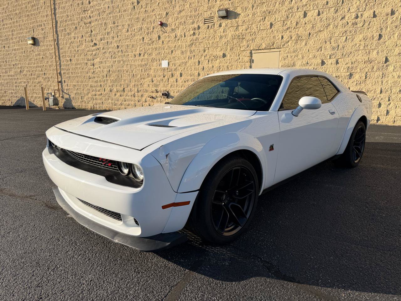 Used 2022 Dodge Challenger R/T Scat Pack RWD image 1