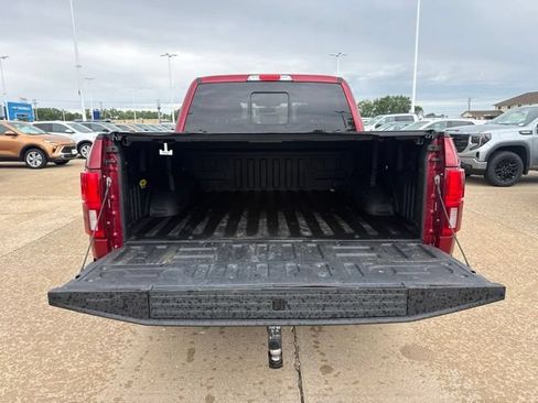 Used 2019 Ford F150 Lariat w/ Equipment Group 502A Luxury AWD/4WD image 5