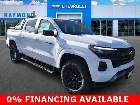 New 2025 Chevrolet Colorado Z71 w/ Midnight Edition image 10