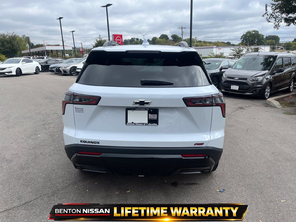 Used 2026 Chevrolet Equinox RS w/ Convenience Package III FWD image 9