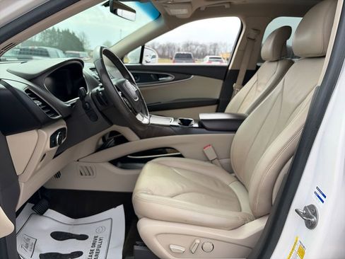 Used 2019 Lincoln Nautilus Reserve w/ Drivers Assistance Package image 17