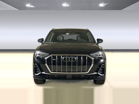 Certified 2025 Audi Q3 2.0T Premium w/ Convenience Package AWD/4WD image 6
