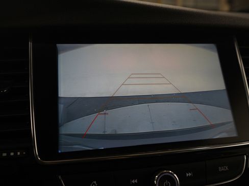 Used 2020 Buick Encore Preferred w/ Safety Package image 27