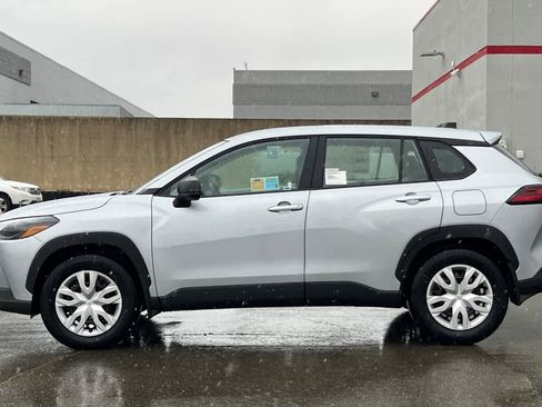New 2026 Toyota Corolla Cross L image 5