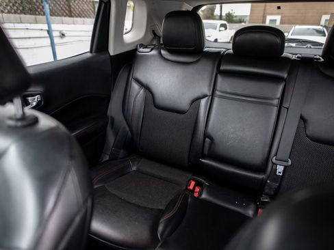 Used 2019 Jeep Compass Trailhawk image 25