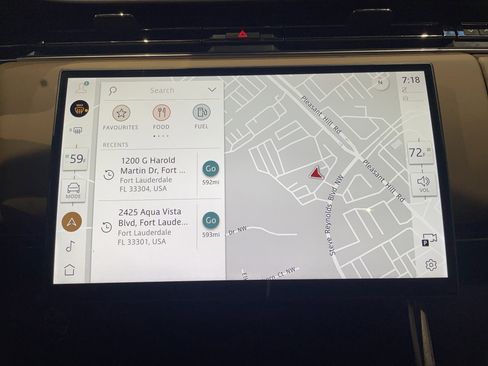 Used 2024 Land Rover Range Rover Sport SE image 27