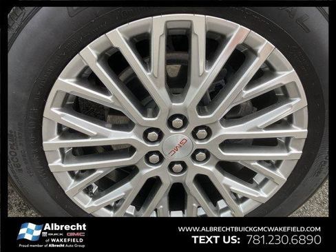 New 2024 GMC Acadia Denali w/ LPO, Floor Liner Package image 27