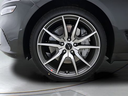 New 2026 Genesis G70 2.5T Prestige image 3