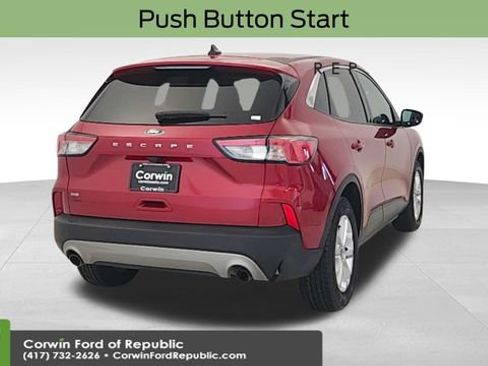 Certified 2022 Ford Escape SE FWD image 9
