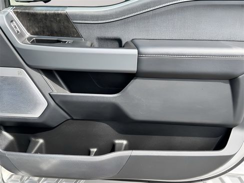 Used 2022 Ford F150 Lariat w/ Equipment Group 502A High image 33