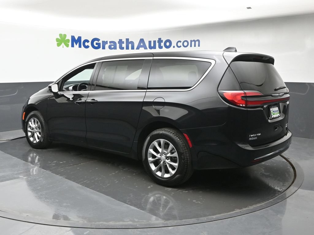 Used 2026 Chrysler Pacifica Limited AWD/4WD image 25