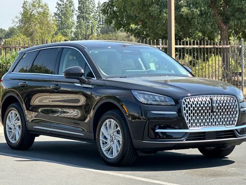 New 2025 Lincoln Corsair Premiere image 10