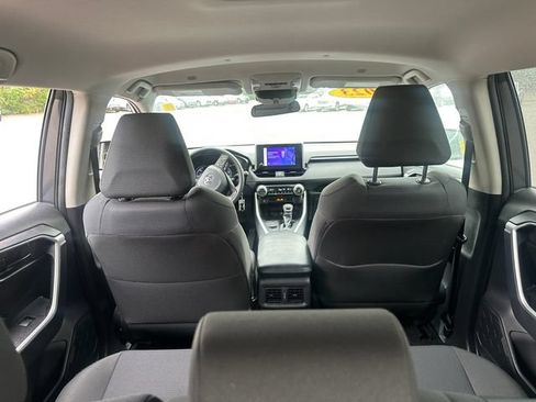 Used 2023 Toyota RAV4 LE AWD/4WD image 14