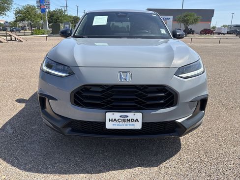 Used 2023 Honda HR-V Sport image 6