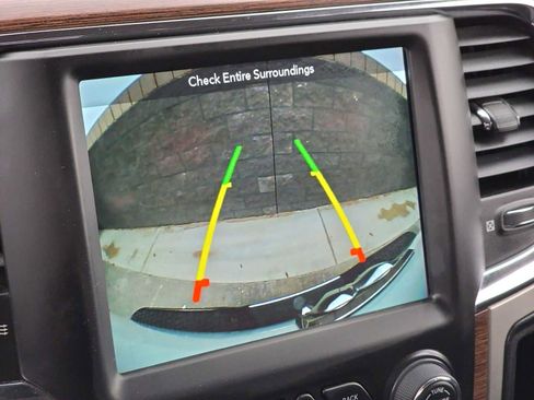 Used 2019 RAM 1500 Laramie w/ Convenience Group image 26