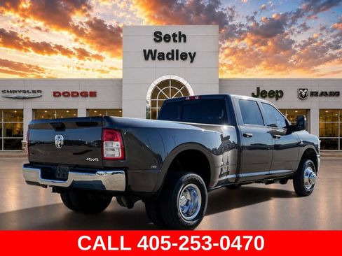 Used 2024 RAM 3500 Tradesman w/ Chrome Appearance Group AWD/4WD image 7