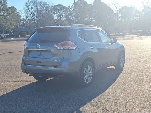 Used 2015 Nissan Rogue SV image 11