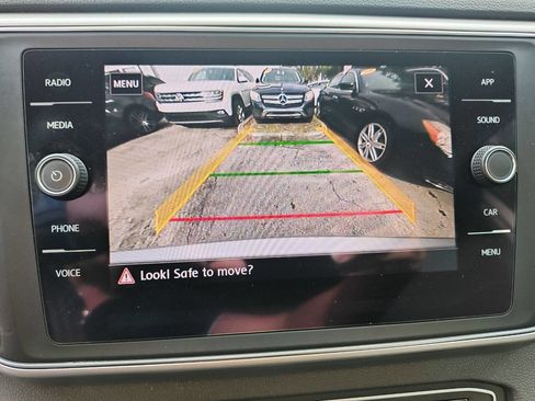 Used 2018 Volkswagen Atlas SE FWD image 27