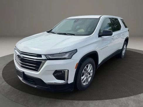Used 2023 Chevrolet Traverse LS AWD/4WD image 1